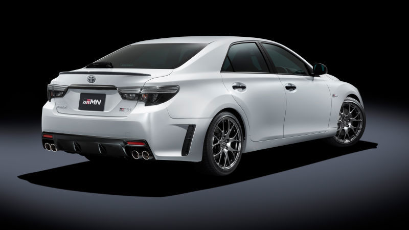 Illustration for article titled The Toyota Mark X GRMN Is The Badass Rear-Wheel Drive Avalon Of Your Dreams